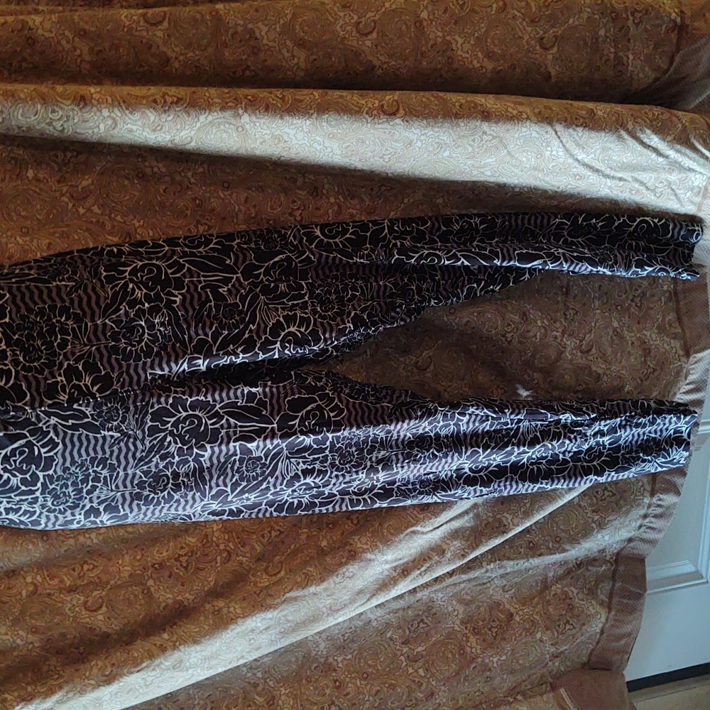 Simply comfortable Leggings size TC2